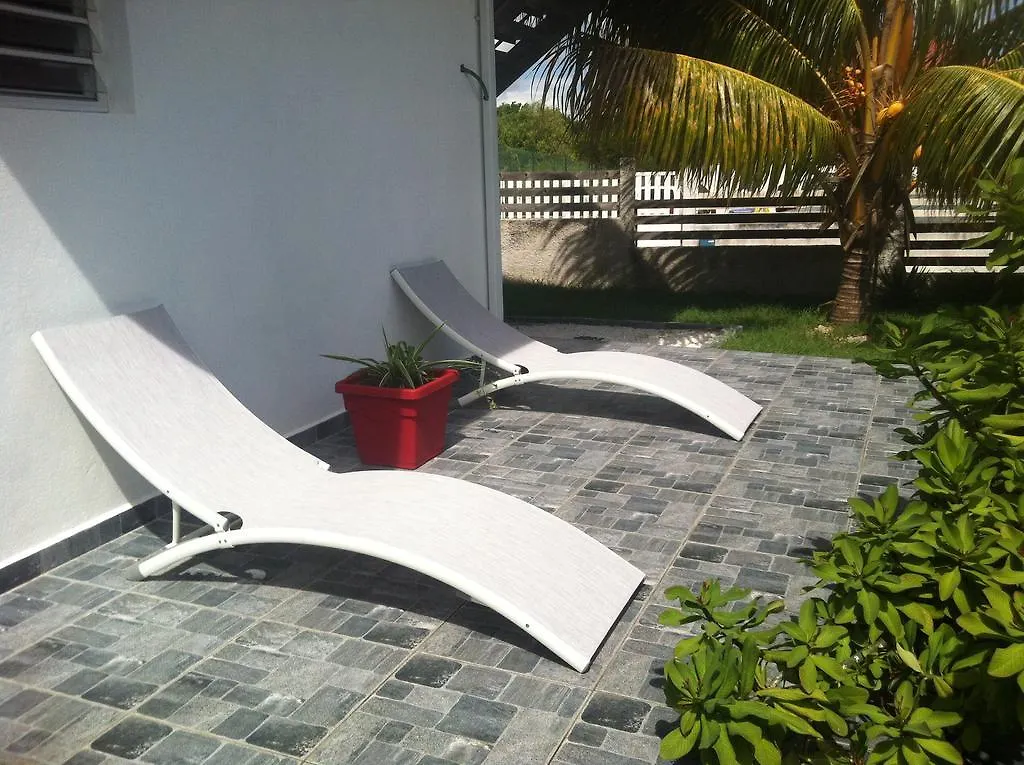 Bois Patate Location Apartment Sainte-Anne  Guadeloupe