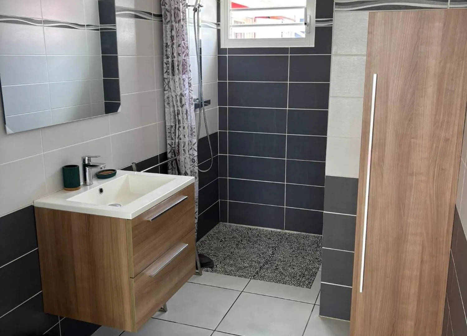 Bois Patate Location Appartement Sainte-Anne
