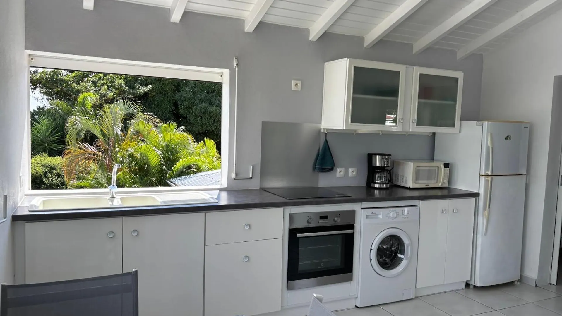 Bois Patate Location Appartement Sainte-Anne
